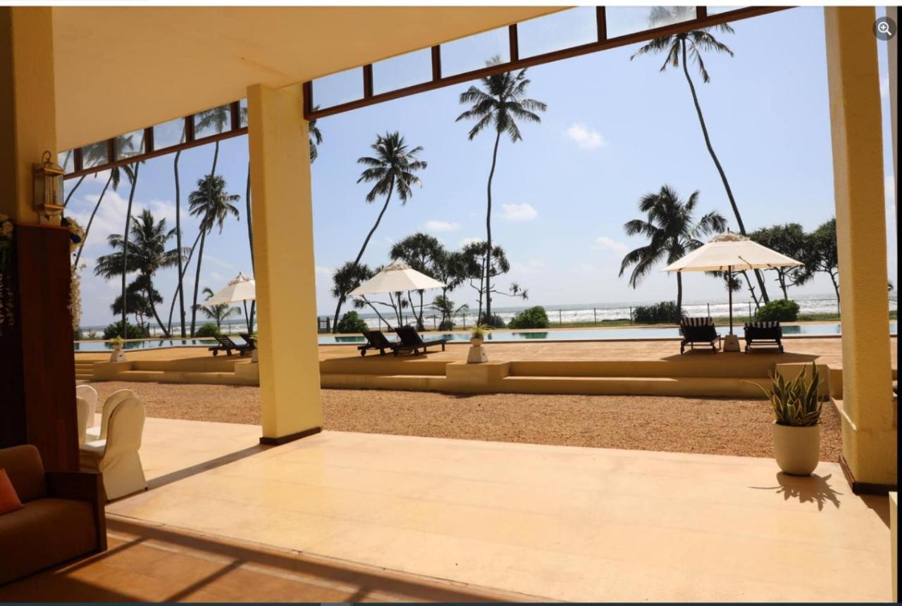 Grand Beach Wadduwa Esterno foto
