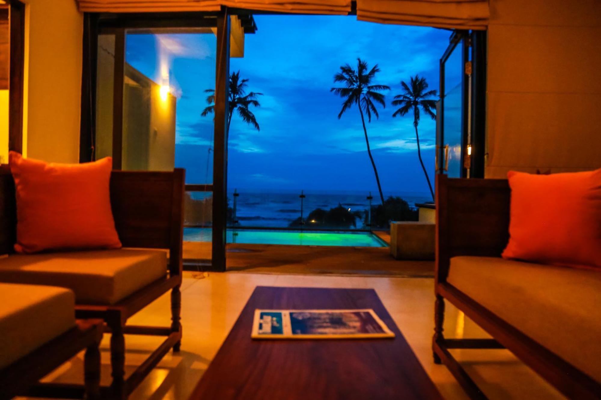 Grand Beach Wadduwa Esterno foto