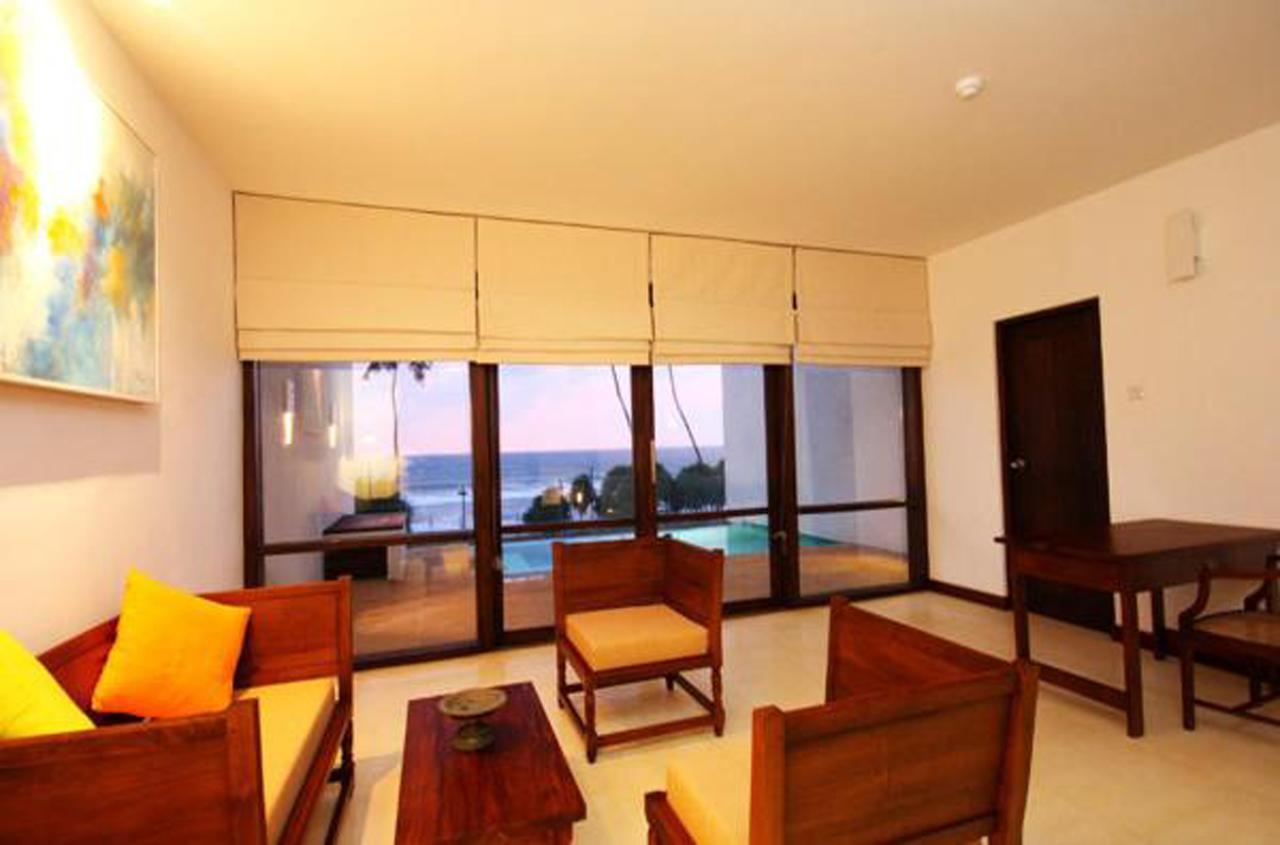 Grand Beach Wadduwa Esterno foto