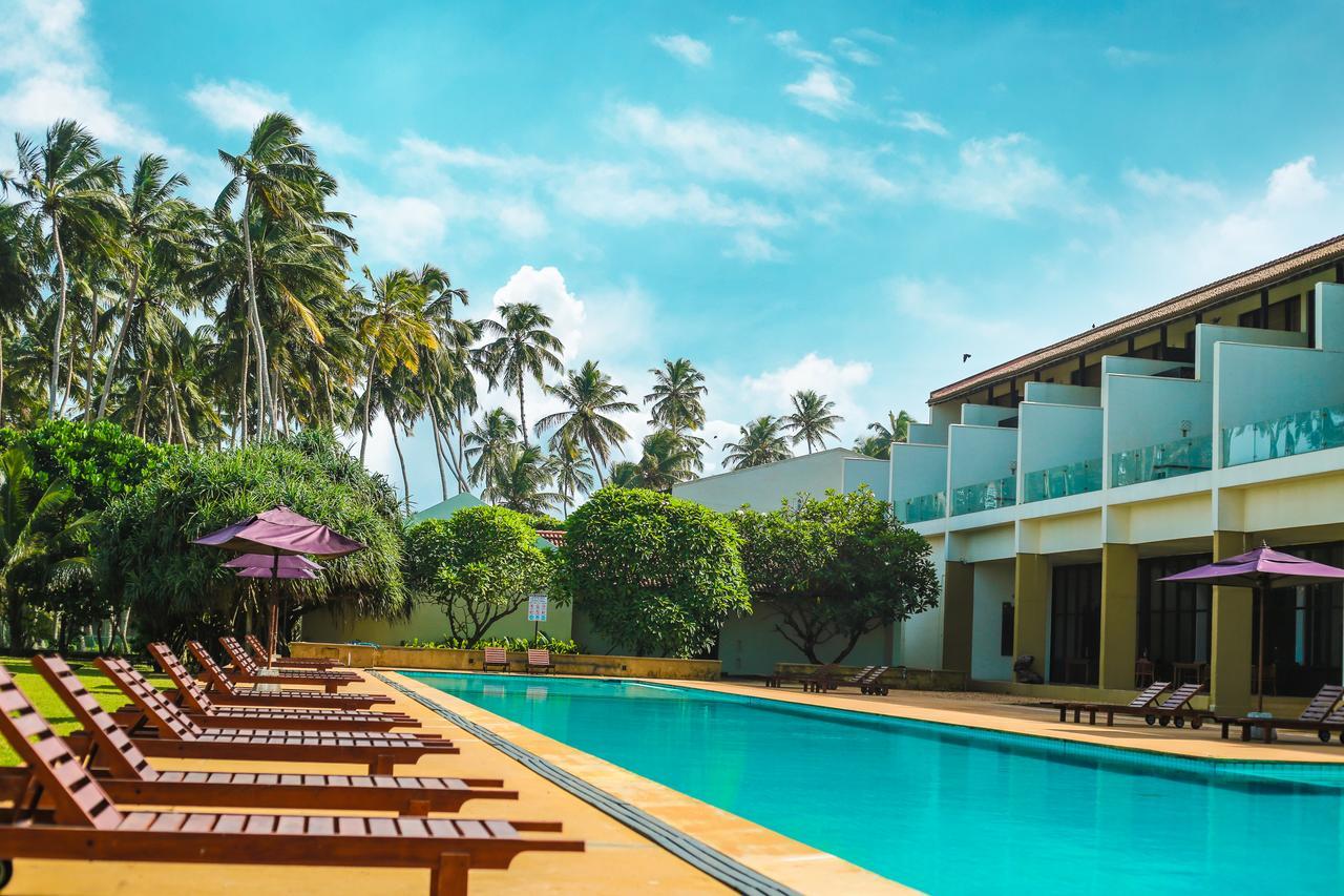Grand Beach Wadduwa Esterno foto